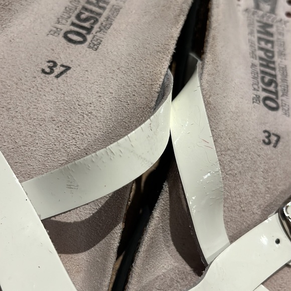 Mephisto white toe loop sandals - Picture 9 of 15
